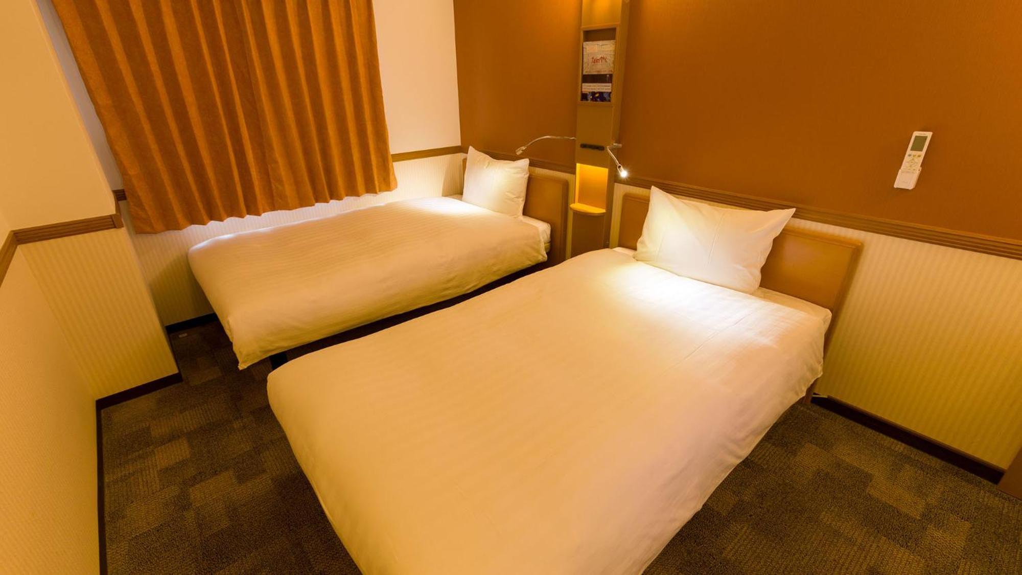 Toyoko Inn Toyohashi Eki Higashi Guchi Kamer foto